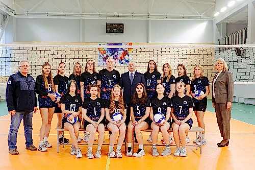 Первая победа челнинских девушек на Чемпионате Казахстан Первой лиги по волейболу 